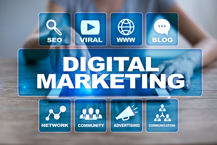 How to Start Your Career as a Digital Marketing Manager